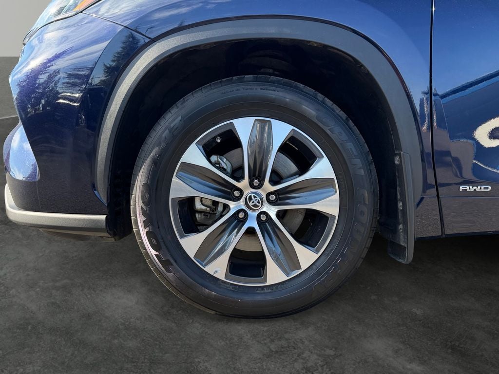 2022 Toyota Highlander Hybrid XLE