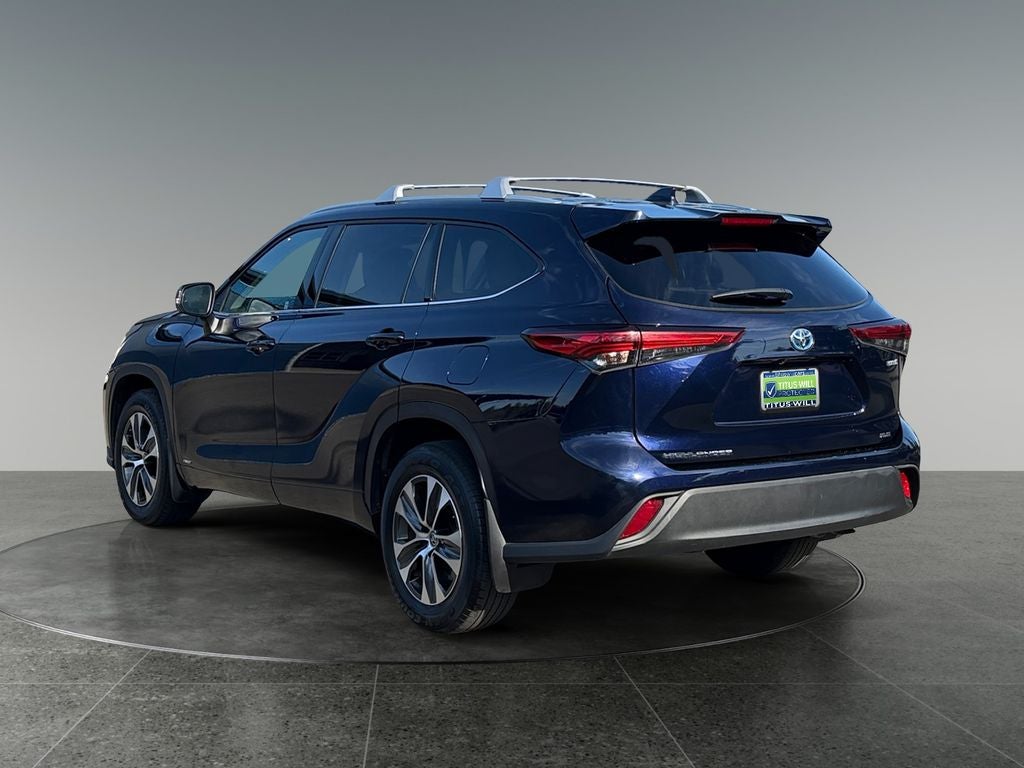 2022 Toyota Highlander Hybrid XLE