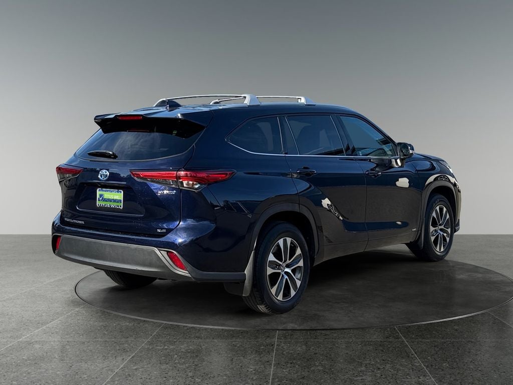 2022 Toyota Highlander Hybrid XLE