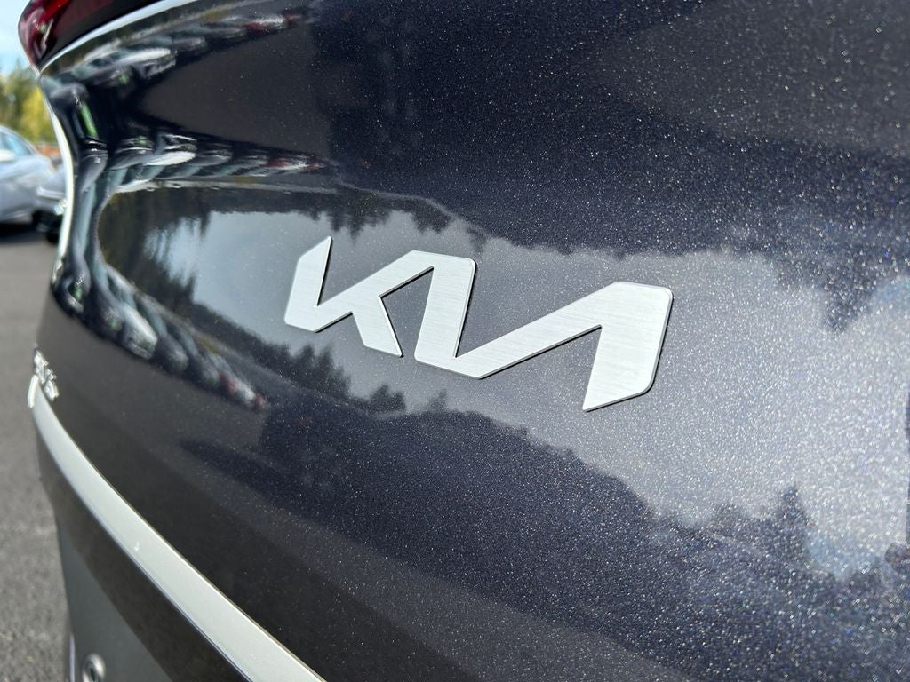 2025 Kia EV6 Light