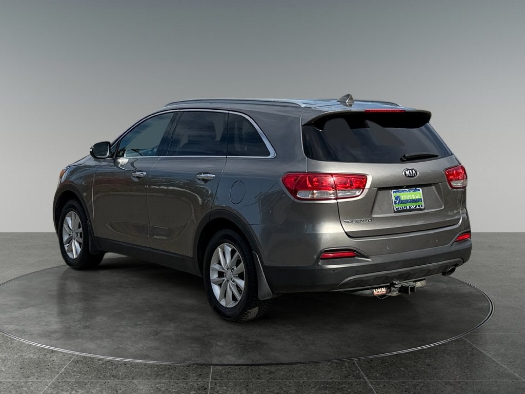 2017 Kia Sorento LX