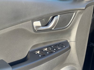 2023 Hyundai Kona Electric SE