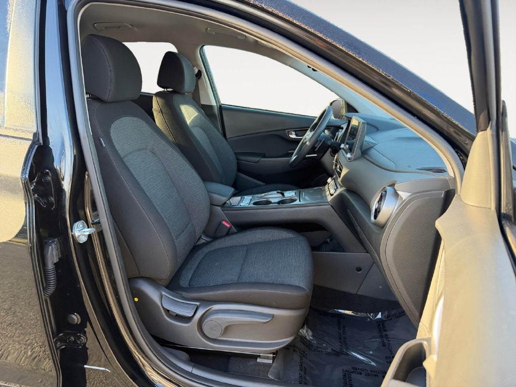 2023 Hyundai Kona Electric SE