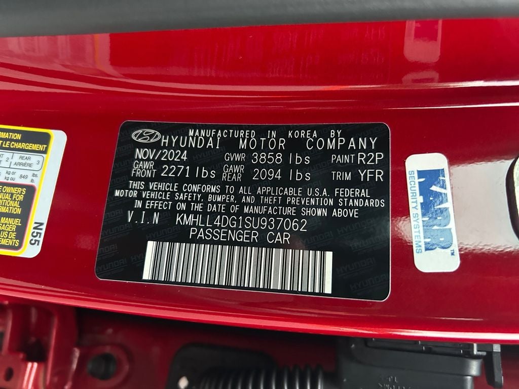 2025 Hyundai Elantra SE