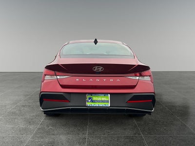 2025 Hyundai Elantra SE