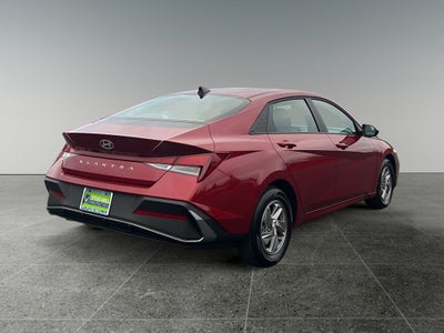 2025 Hyundai Elantra SE