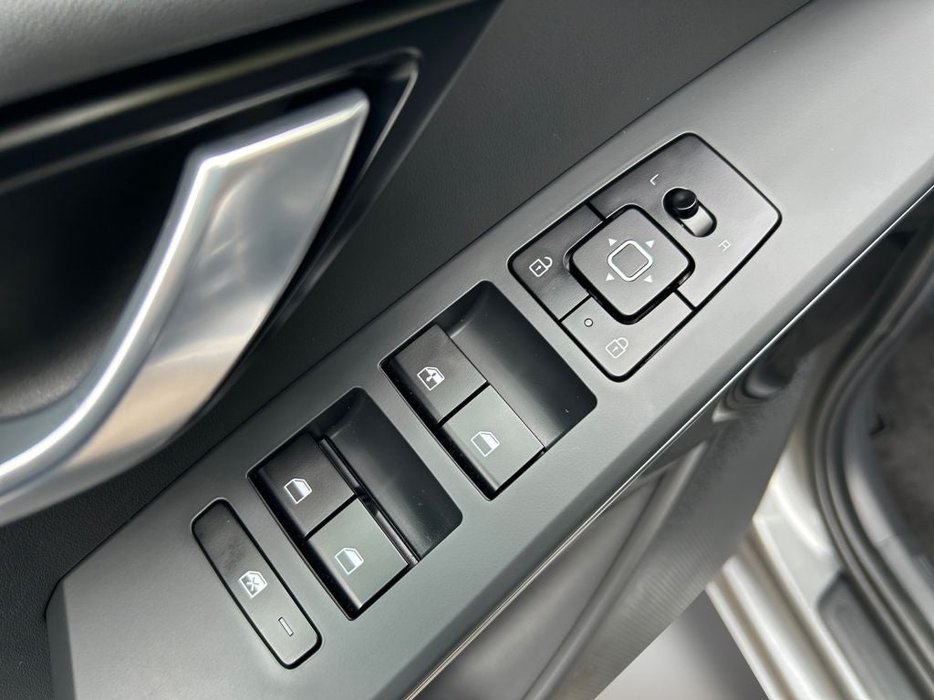 2023 Kia Niro EV Wind