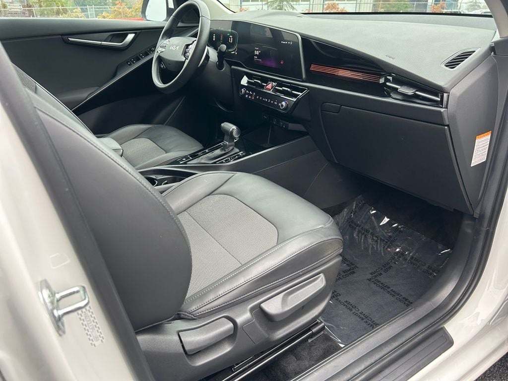 2023 Kia Niro EX