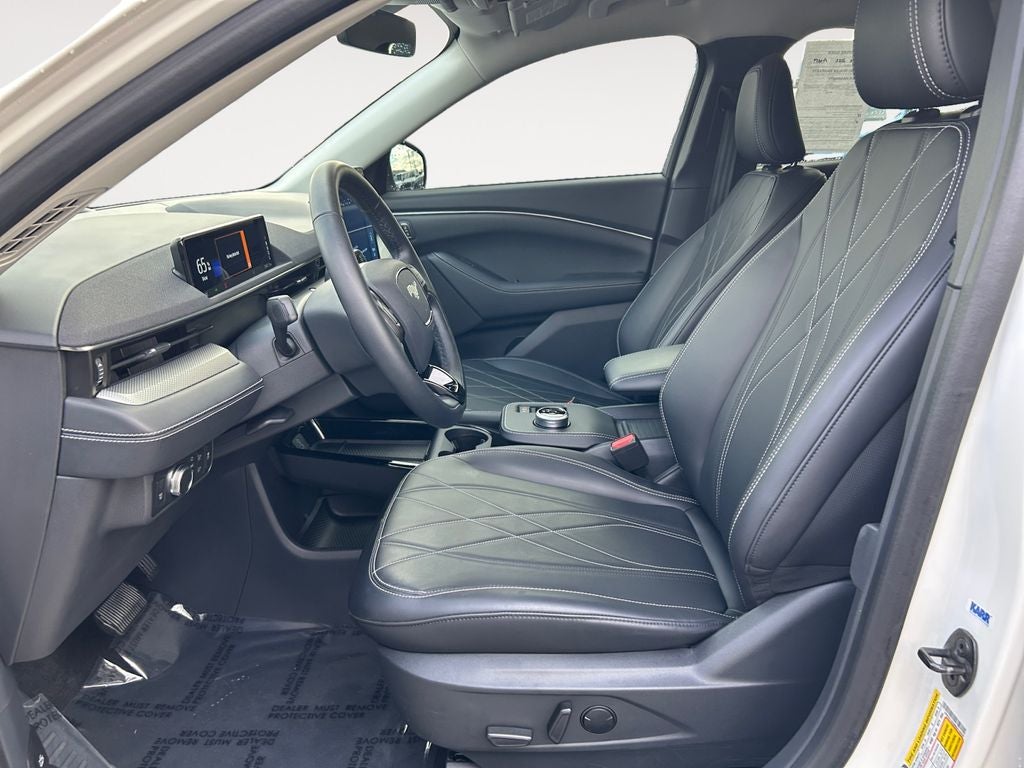 2022 Ford Mustang Mach-E Select