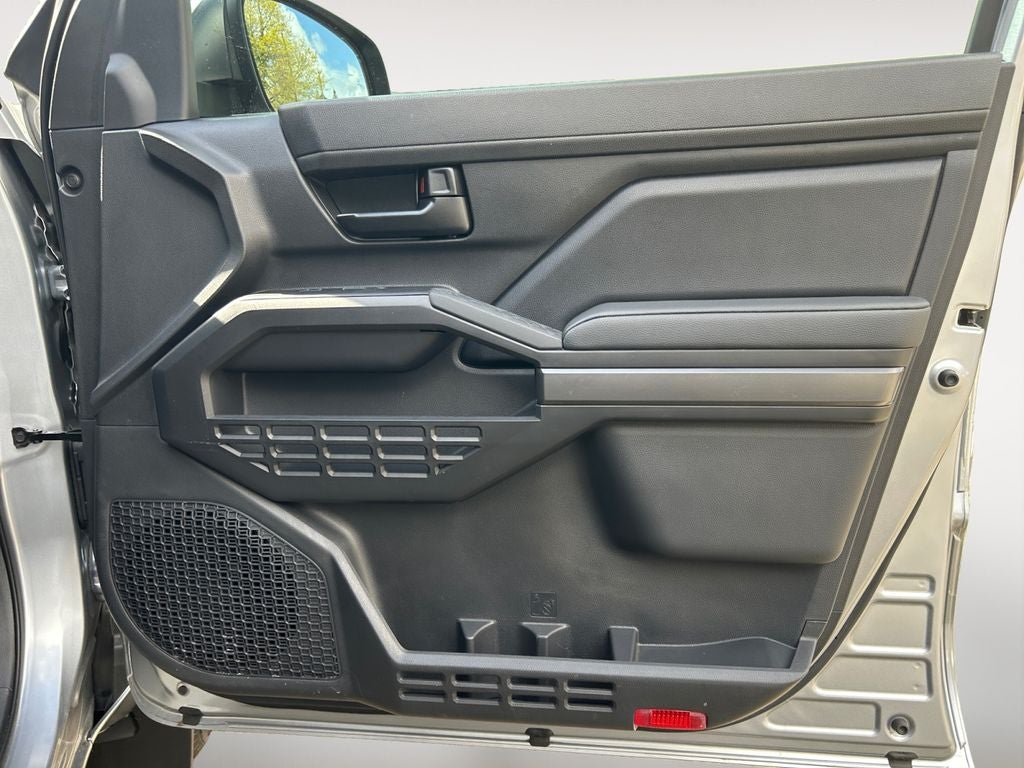 2025 Toyota TACOMA SR5 SR5