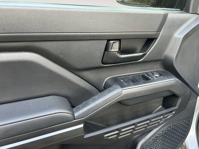 2025 Toyota TACOMA SR5 SR5