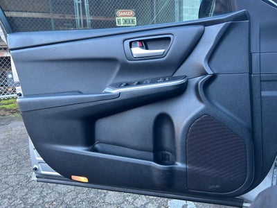 2015 Toyota Camry SE 1 Owner