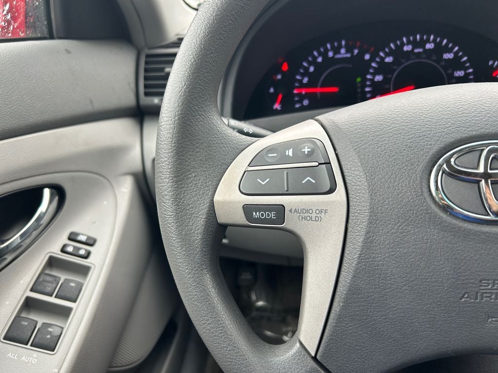 2011 Toyota CAMRY LE