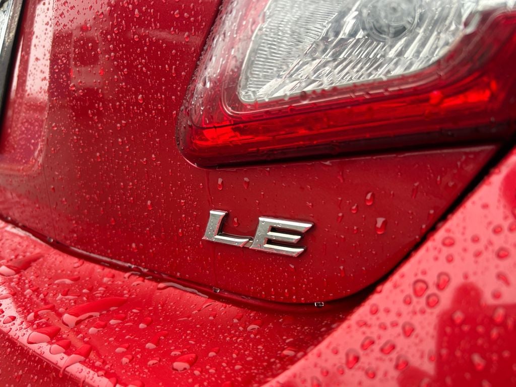 2011 Toyota CAMRY LE