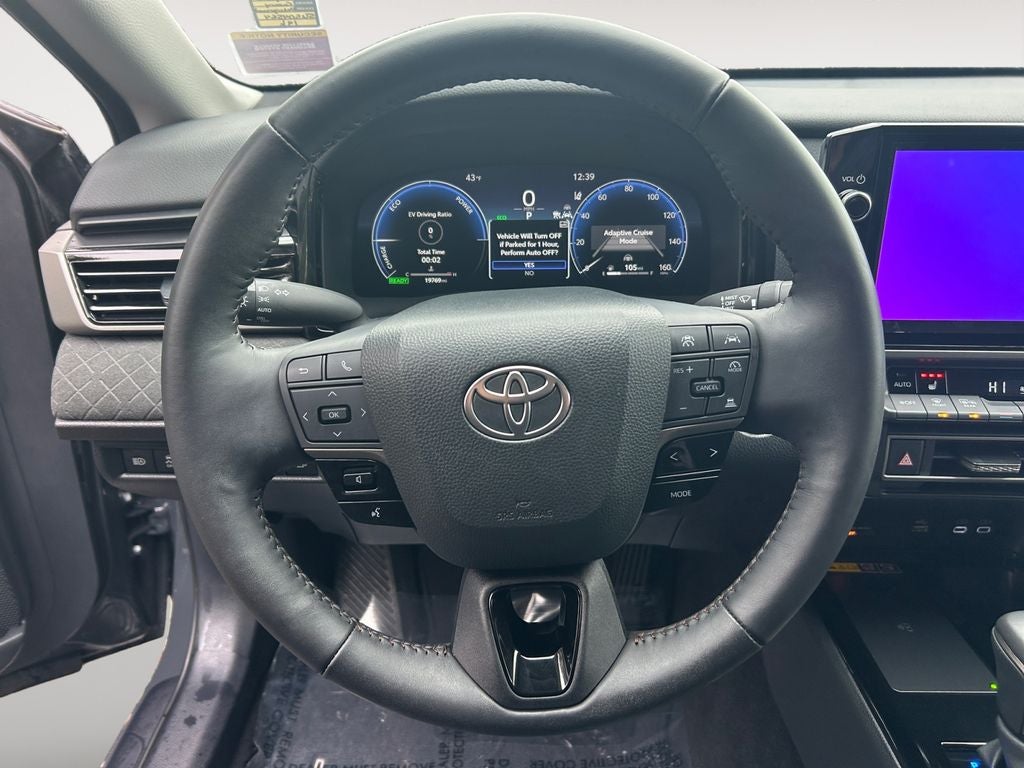 2025 Toyota CAMRY XLE