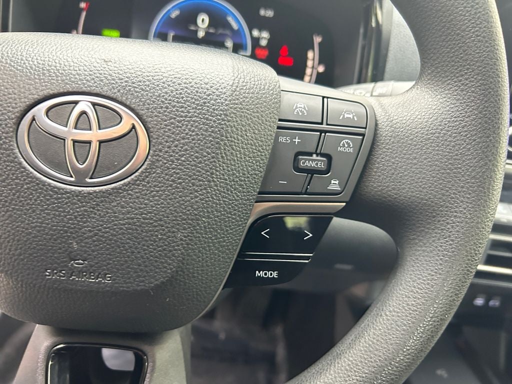 2025 Toyota CAMRY LE HYBRID