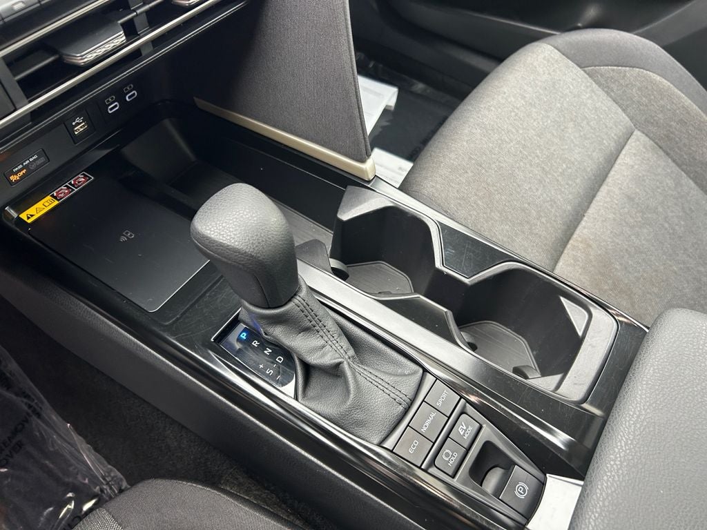 2025 Toyota CAMRY LE HYBRID