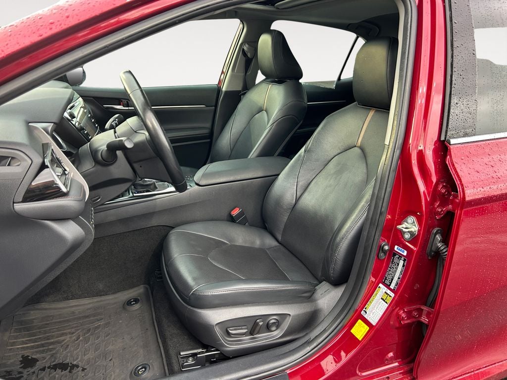 2020 Toyota CAMRY HYBRID XLE