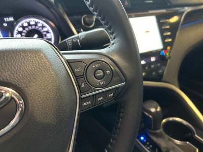 2020 Toyota Camry Hybrid XLE