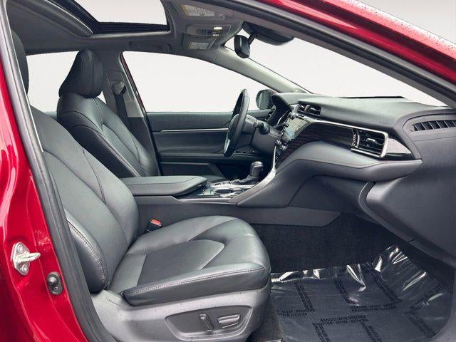 2020 Toyota CAMRY HYBRID XLE 1 Owner Local Trade In