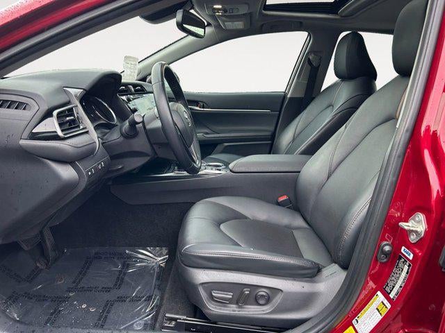 2020 Toyota CAMRY HYBRID XLE 1 Owner Local Trade In