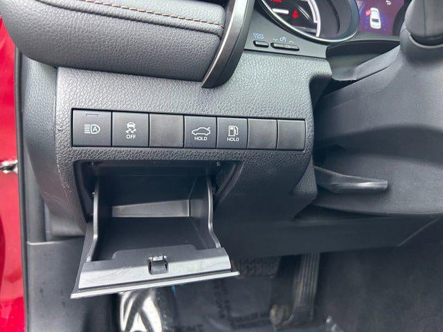 2020 Toyota CAMRY HYBRID XLE 1 Owner Local Trade In