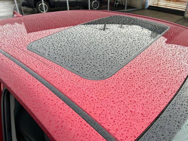 2020 Toyota CAMRY HYBRID XLE 1 Owner Local Trade In