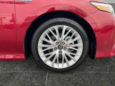 2020 Toyota CAMRY HYBRID XLE 1 Owner Local Trade In