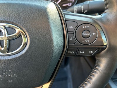 2024 Toyota CAMRY SE