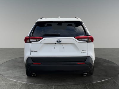 2022 Toyota RAV4 Hybrid XLE