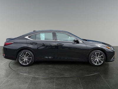 2023 Lexus ES 250