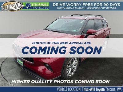 2022 Toyota Highlander Hybrid Platinum