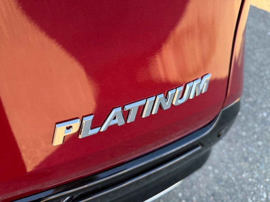2025 Toyota Sienna Platinum 7 Passenger