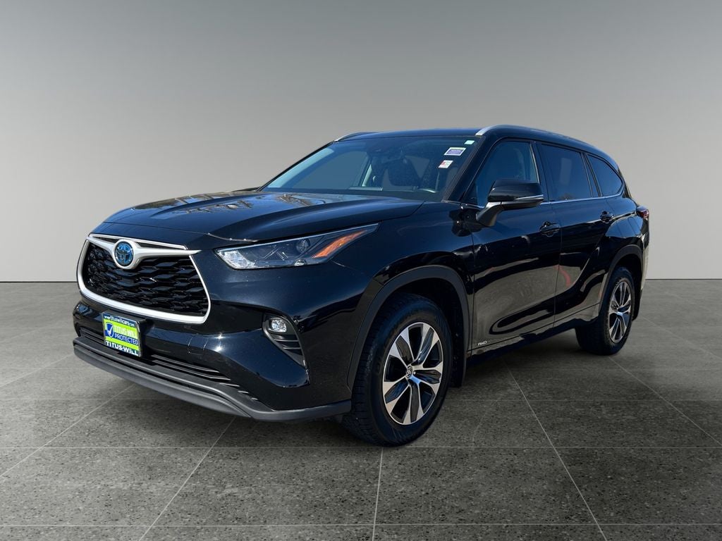 2022 Toyota HIGHLANDER HYBRD XLE
