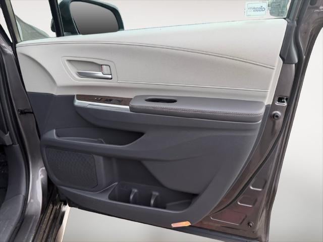 2024 Toyota Sienna XLE 7 Passenger
