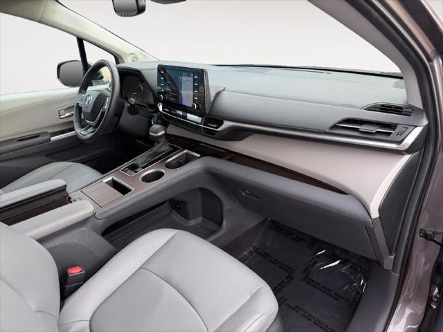 2024 Toyota Sienna XLE 7 Passenger