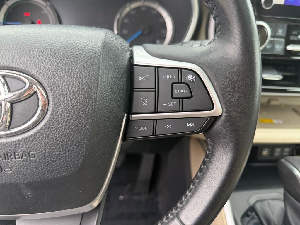 2023 Toyota Highlander Hybrid XLE