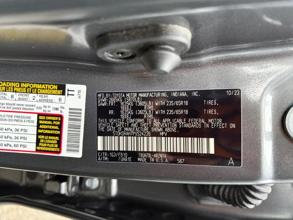 2023 Toyota Highlander LE