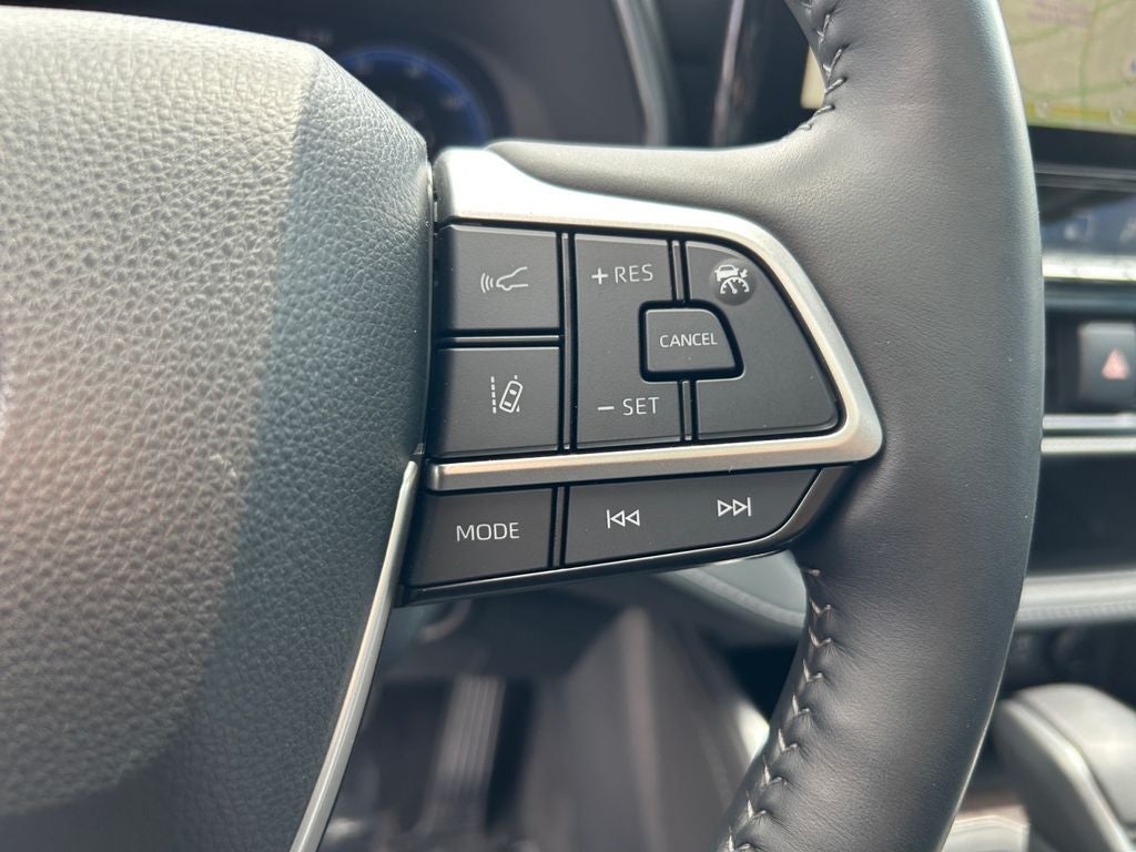 2023 Toyota HIGHLANDER Platinum 1 OWNER