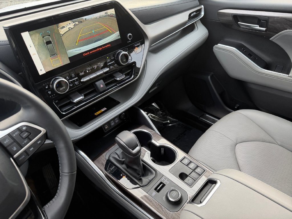 2024 Toyota Highlander Limited