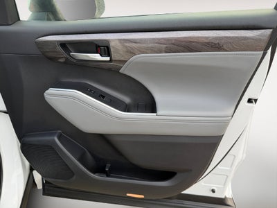 2024 Toyota Highlander Limited