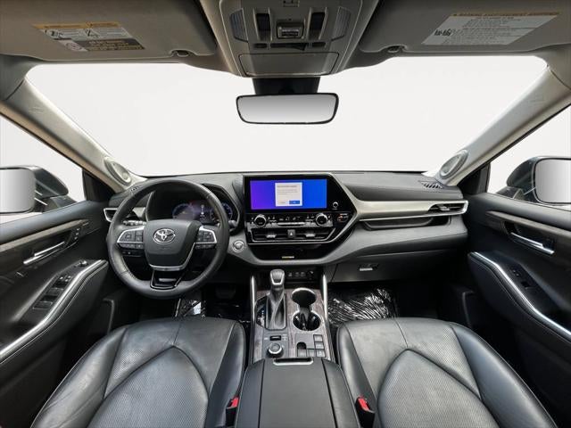 2023 Toyota Highlander Limited 1 OWNER