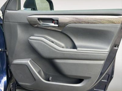 2023 Toyota Highlander Limited 1 OWNER