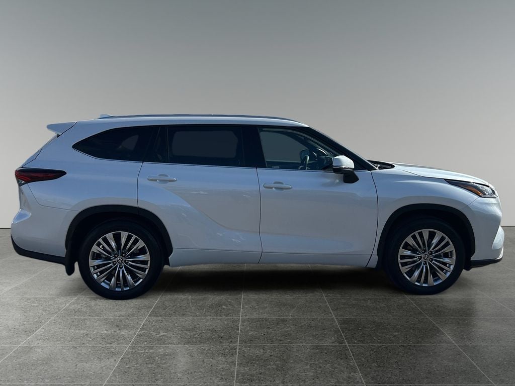 2025 Toyota HIGHLANDER Platinum