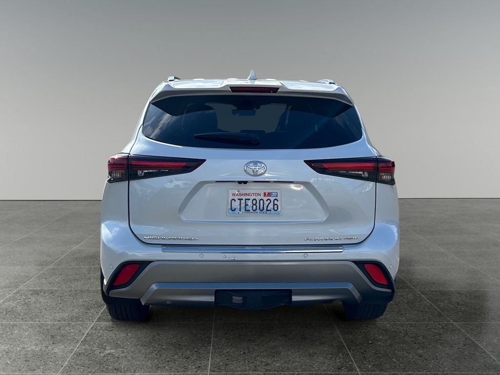 2025 Toyota HIGHLANDER Platinum