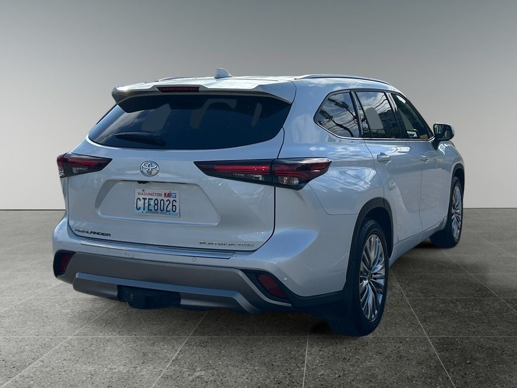 2025 Toyota HIGHLANDER Platinum