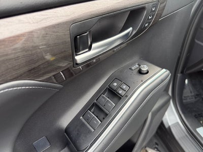 2025 Toyota Highlander Limited
