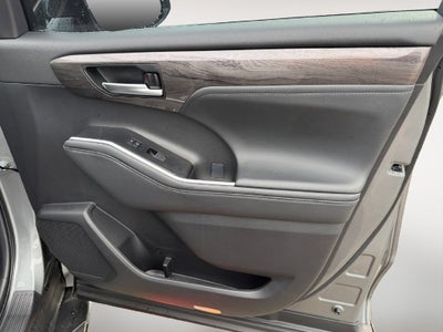 2025 Toyota Highlander Limited