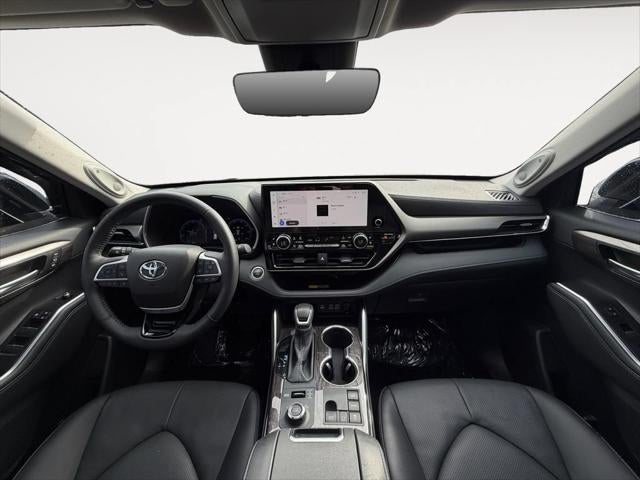 2025 Toyota Highlander Limited