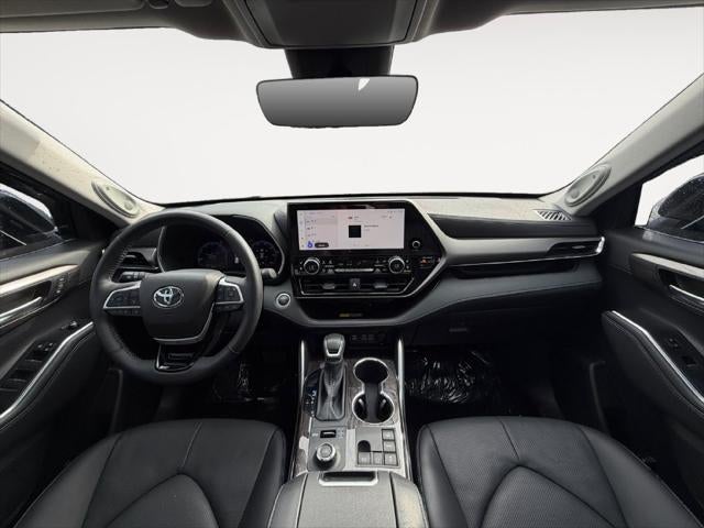 2025 Toyota Highlander Limited